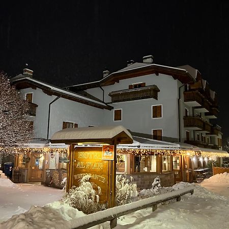 Al Pian Garni Hotel - B&B & Pizza Vattaro Exteriér fotografie