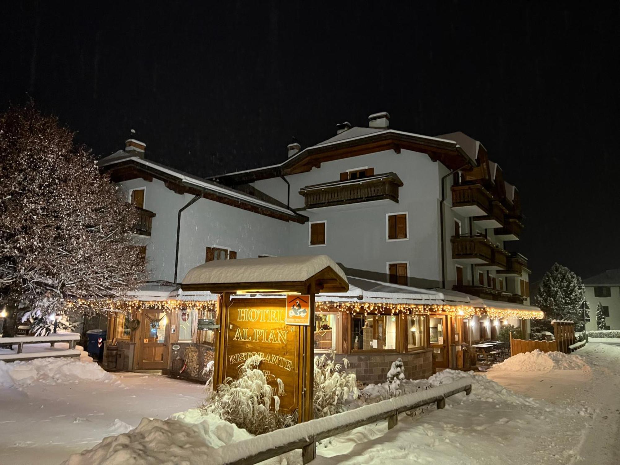 Al Pian Garni Hotel - B&B & Pizza Vattaro Exteriér fotografie
